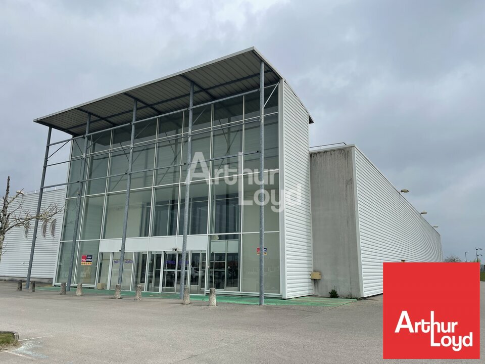 ARTHUR LOYD POITOU VENDEE VENTE-LOCAL COMMERCIAL-POMPAIRE-79
