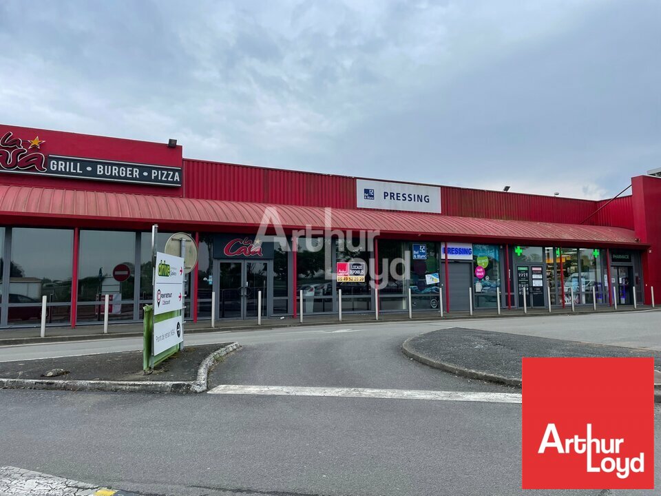 ARTHUR LOYD POITOU VENDEE LOCATION-LOCAL COMMERCIAL-CHAURAY-79