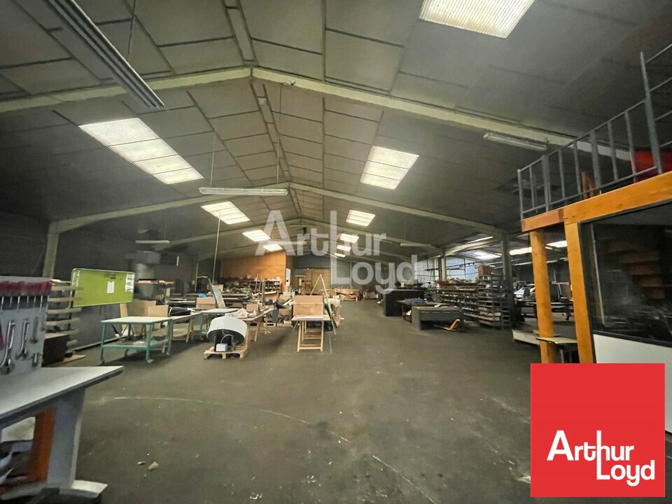 ARTHUR LOYD POITOU VENDEE VENTE-LOCAL D'ACTIVITE-SOUDAN-79
