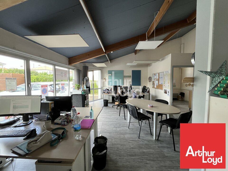ARTHUR LOYD POITOU VENDEE LOCATION-BUREAUX-NIORT-79