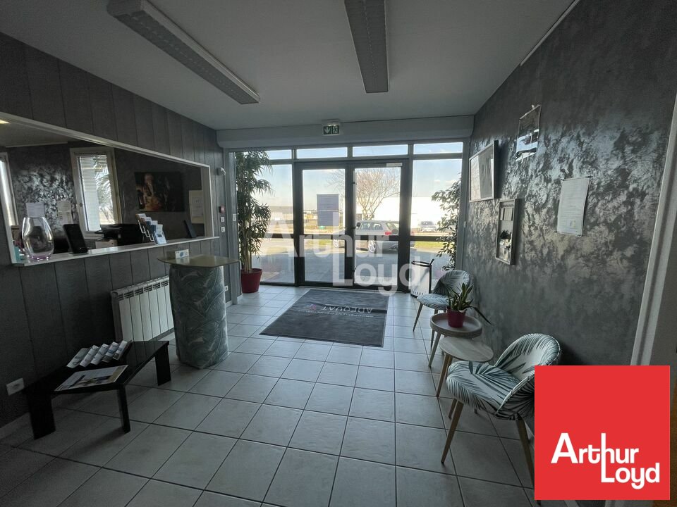 ARTHUR LOYD POITOU VENDEE LOCATION-BUREAUX-NIORT-79