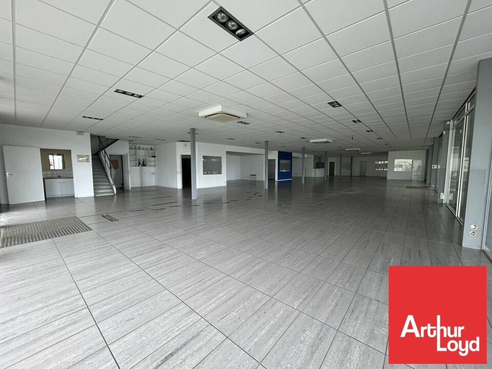 ARTHUR LOYD POITOU VENDEE LOCATION-LOCAL COMMERCIAL-POITIERS-86