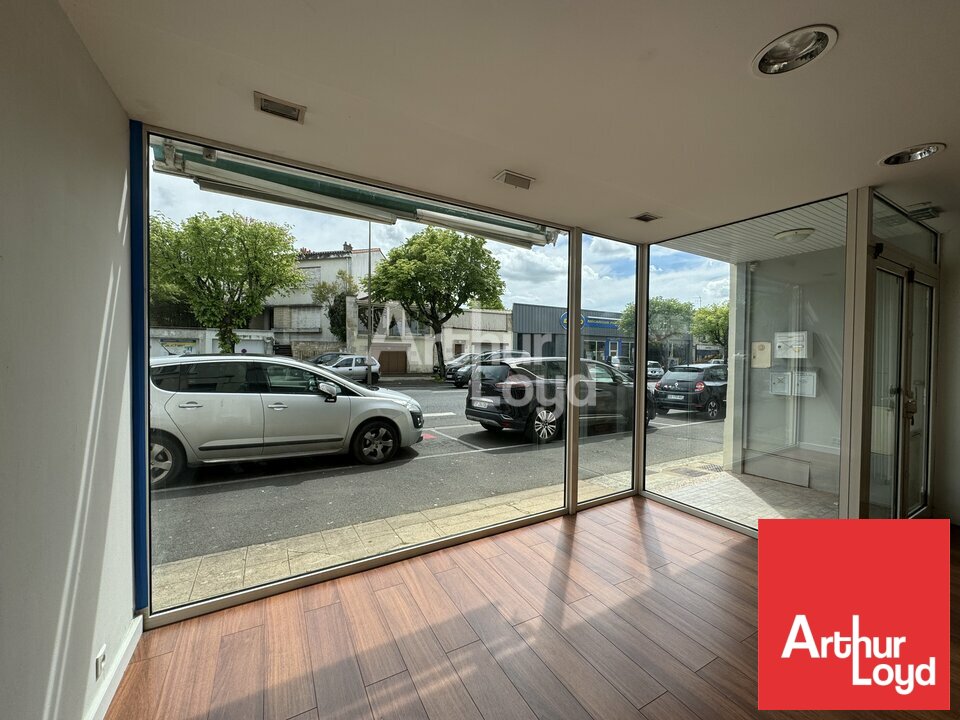 ARTHUR LOYD POITOU VENDEE LOCATION-LOCAL COMMERCIAL-NIORT-79