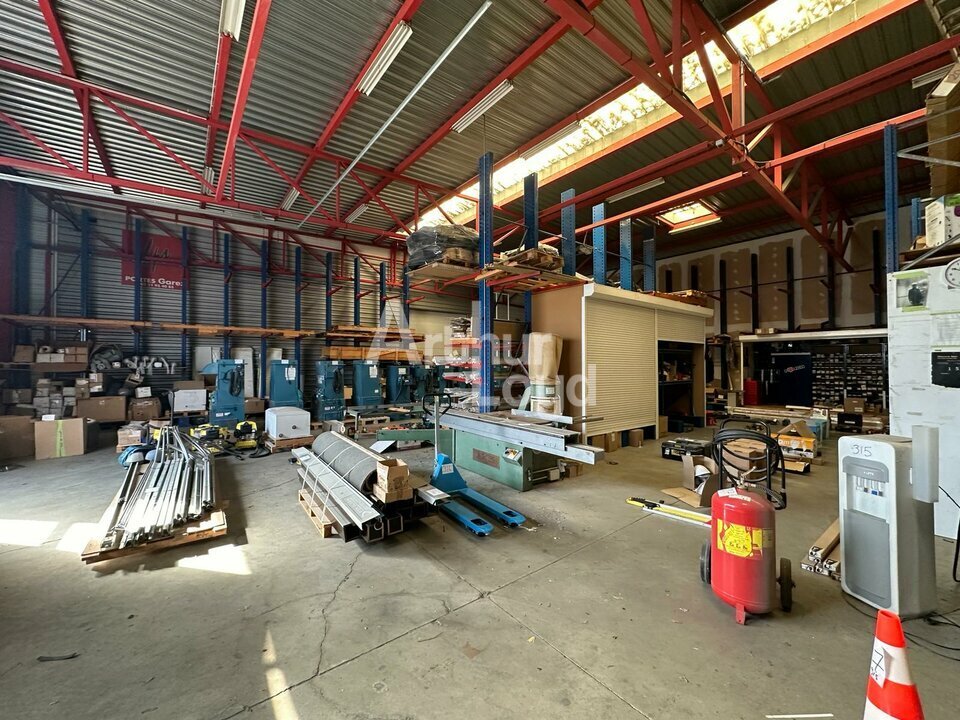 ARTHUR LOYD POITOU VENDEE LOCATION-LOCAL D'ACTIVITE-LES_SABLES_D'OLONNE-85