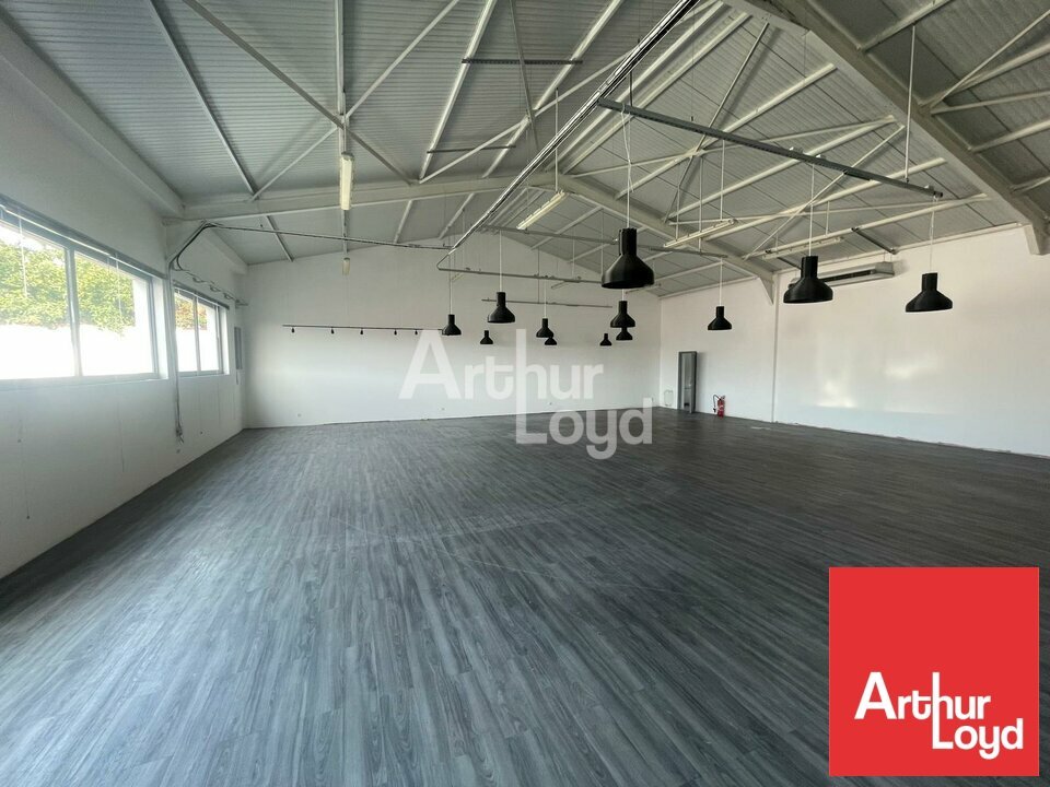 ARTHUR LOYD POITOU VENDEE LOCATION-LOCAL COMMERCIAL-JARD-SUR-MER-85