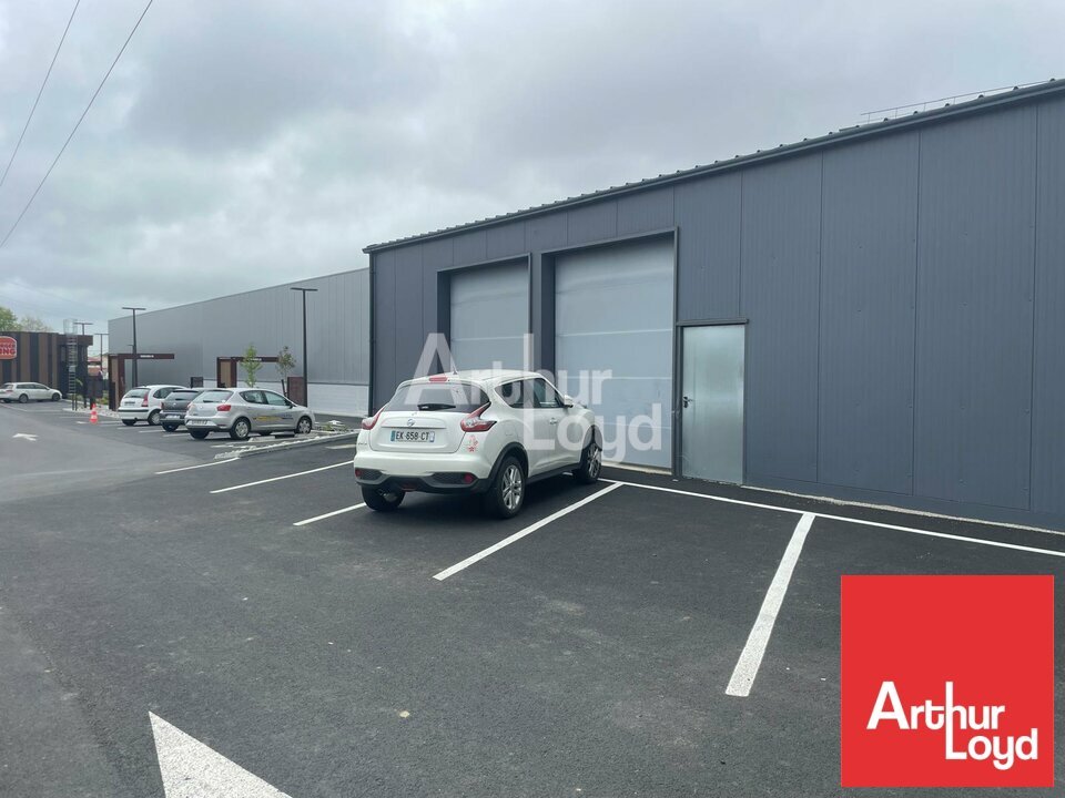 ARTHUR LOYD POITOU VENDEE LOCATION-LOCAL COMMERCIAL-LA_ROCHE_SUR_YON-85