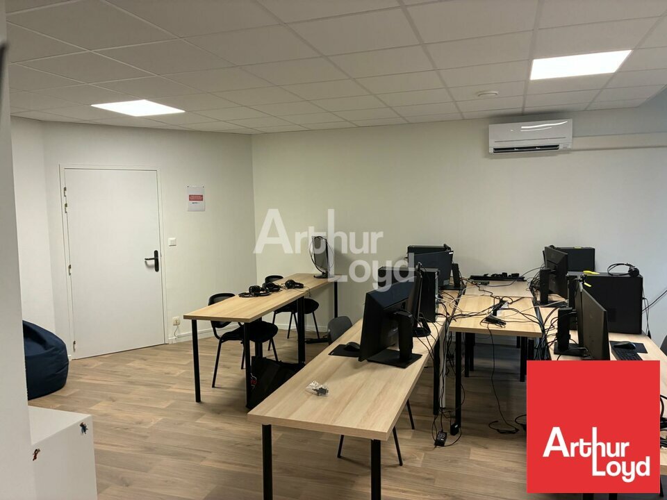 ARTHUR LOYD POITOU VENDEE LOCATION-BUREAUX-LA_ROCHE_SUR_YON-85