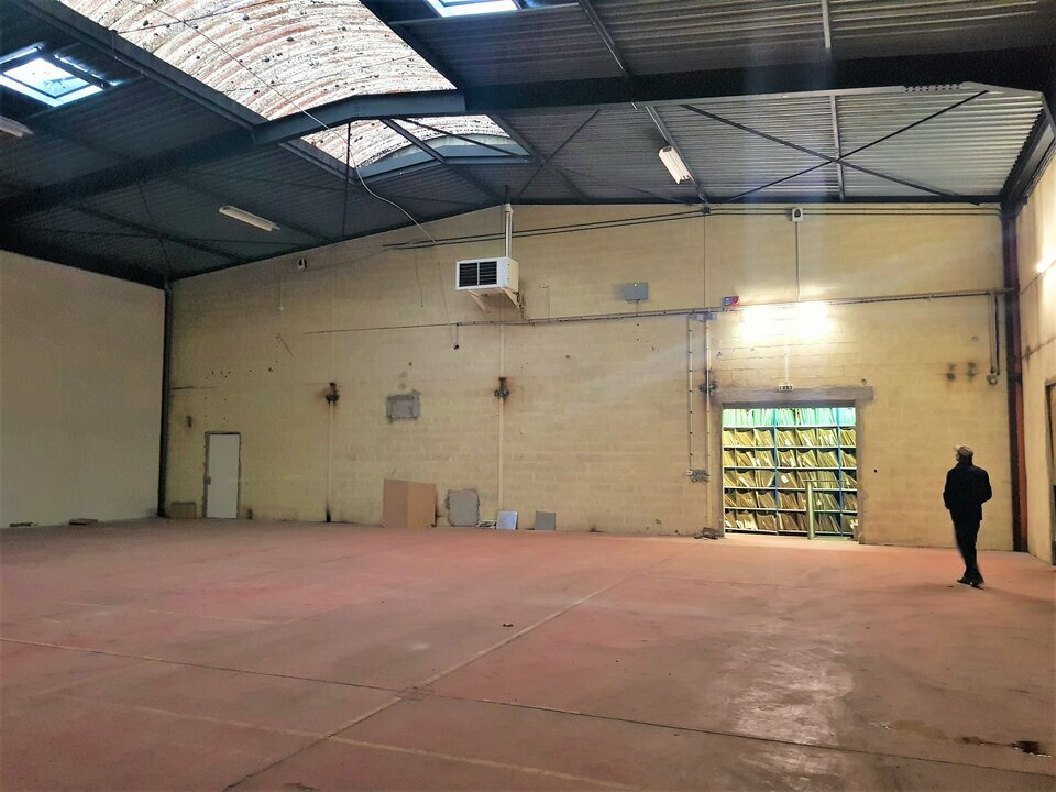 ARTHUR LOYD POITOU VENDEE LOCATION-ENTREPOT-POITIERS-86