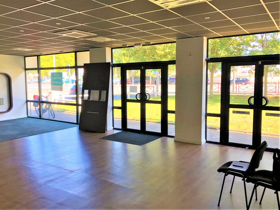 ARTHUR LOYD POITOU VENDEE LOCATION-BUREAUX-POITIERS-86