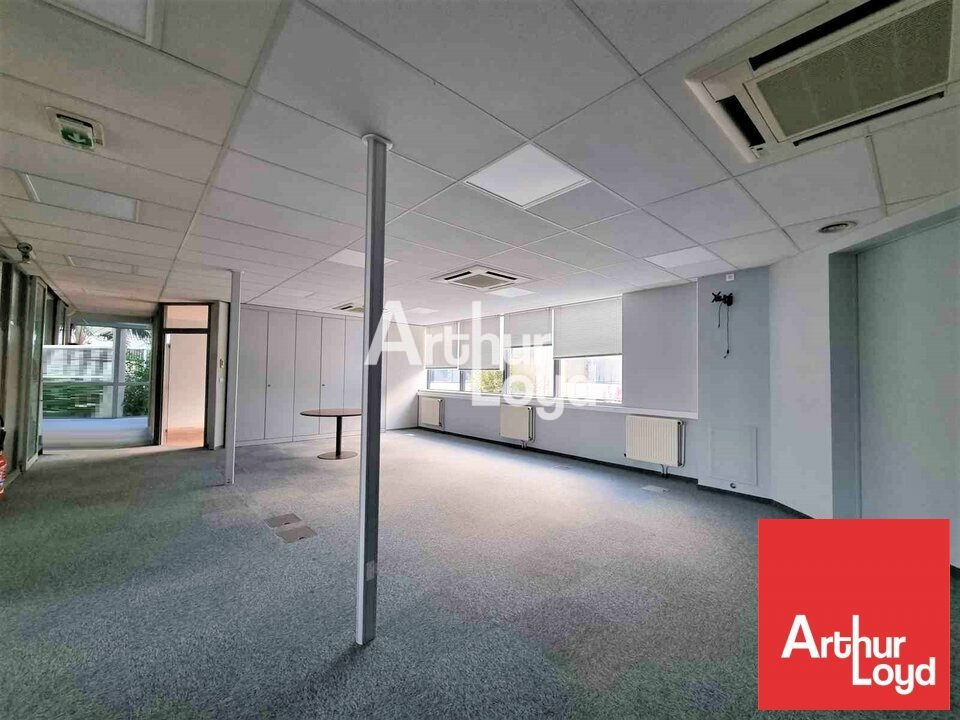 ARTHUR LOYD POITOU VENDEE LOCATION-BUREAUX-CHASSENEUIL_DU_POITOU-86