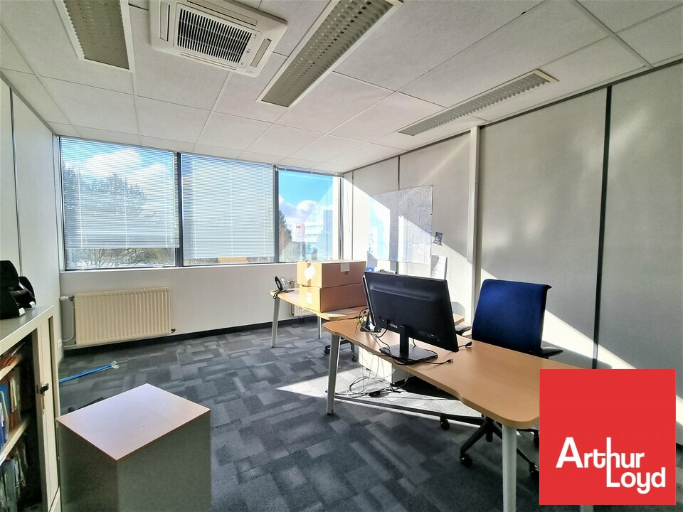 ARTHUR LOYD POITOU VENDEE LOCATION-BUREAUX-CHASSENEUIL_DU_POITOU-86