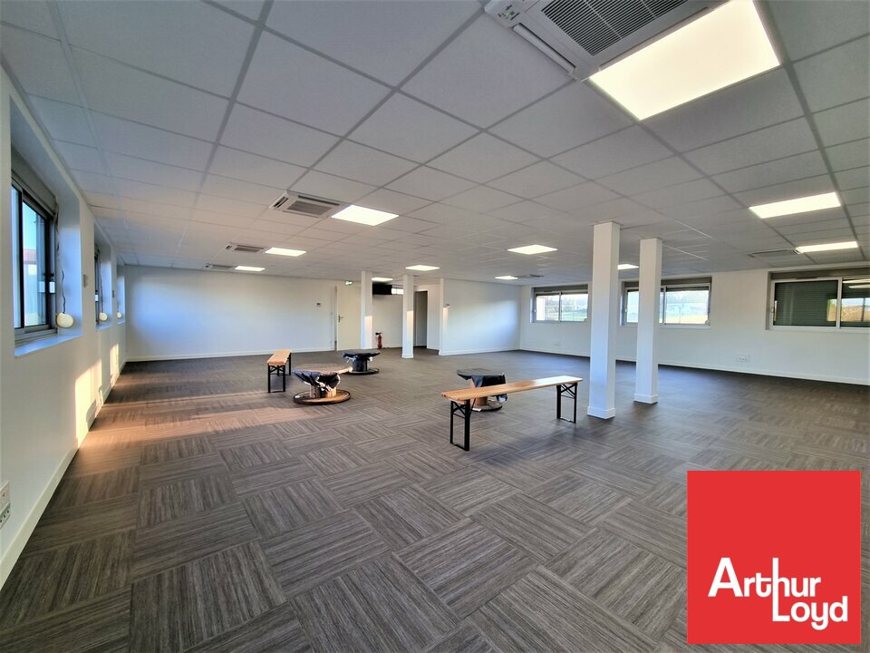 ARTHUR LOYD POITOU VENDEE LOCATION-BUREAUX-FONTAINE_LE_COMTE-86