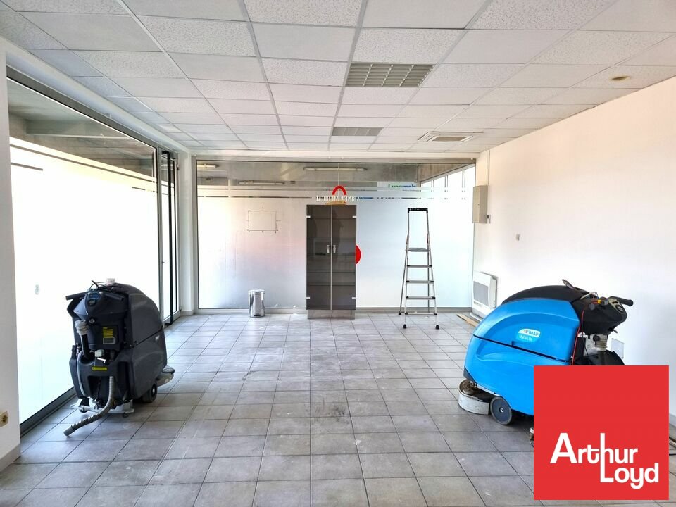 ARTHUR LOYD POITOU VENDEE LOCATION-BUREAUX-POITIERS-86