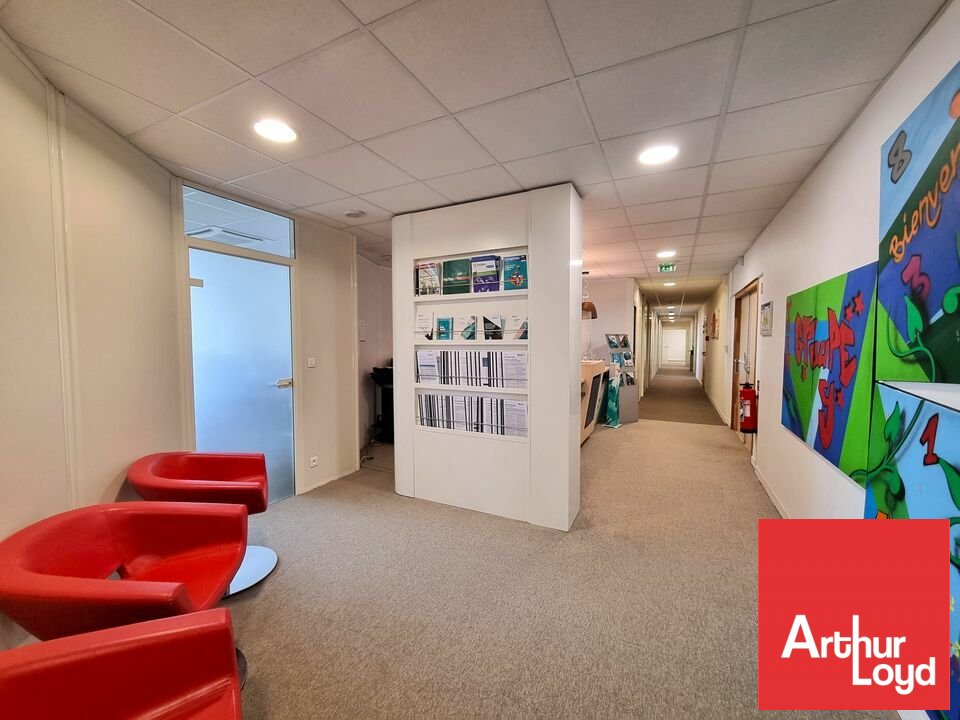 ARTHUR LOYD POITOU VENDEE LOCATION-BUREAUX-CHASSENEUIL_DU_POITOU-86