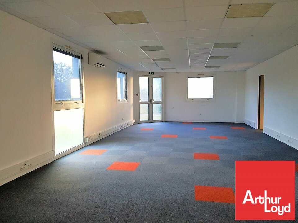 ARTHUR LOYD POITOU VENDEE LOCATION-BUREAUX-JAUNAY_CLAN-86