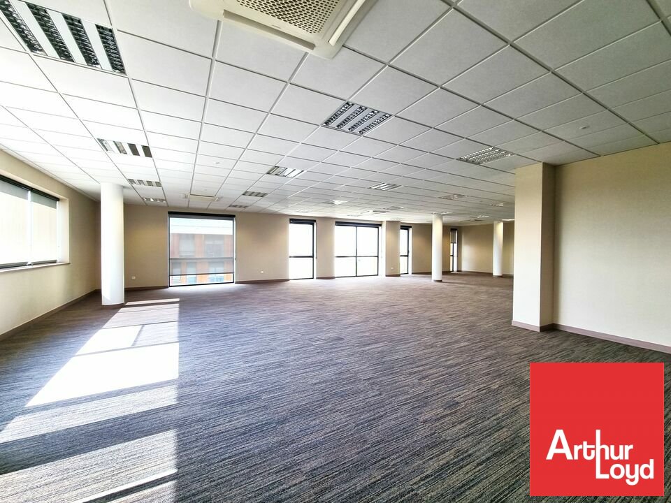 ARTHUR LOYD POITOU VENDEE LOCATION-BUREAUX-CHASSENEUIL_DU_POITOU-86