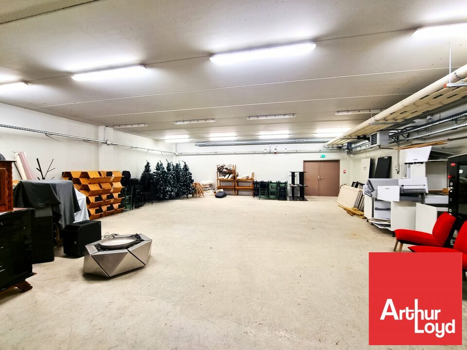 ARTHUR LOYD POITOU VENDEE LOCATION-ENTREPOT-CHASSENEUIL_DU_POITOU-86