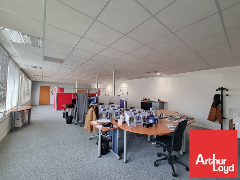 ARTHUR LOYD POITOU VENDEE VENTE-BUREAUX-POITIERS-86