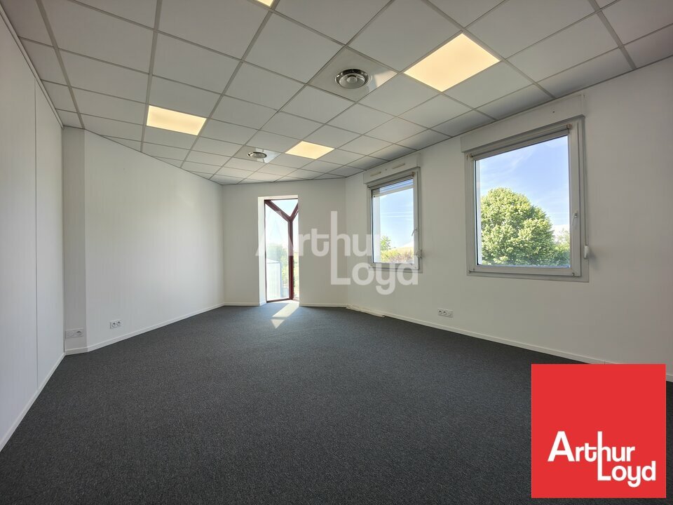 ARTHUR LOYD POITOU VENDEE LOCATION-BUREAUX-POITIERS-86