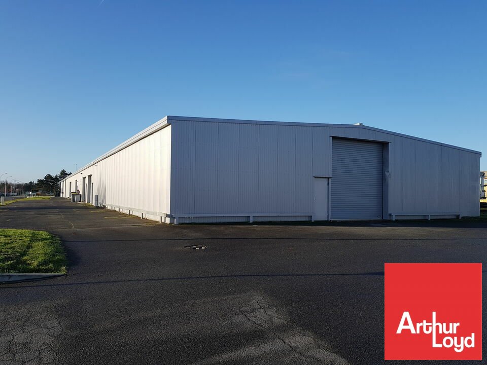 ARTHUR LOYD POITOU VENDEE LOCATION-ENTREPOT-CHASSENEUIL_DU_POITOU-86