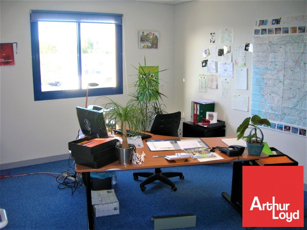 ARTHUR LOYD POITOU VENDEE LOCATION-BUREAUX-JAUNAY_CLAN-86