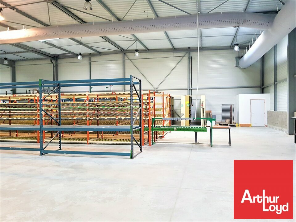 ARTHUR LOYD POITOU VENDEE LOCATION-ENTREPOT-CHASSENEUIL_DU_POITOU-86