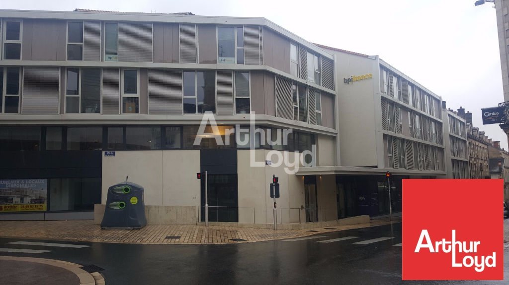 ARTHUR LOYD POITOU VENDEE VENTE-BUREAUX-POITIERS-86