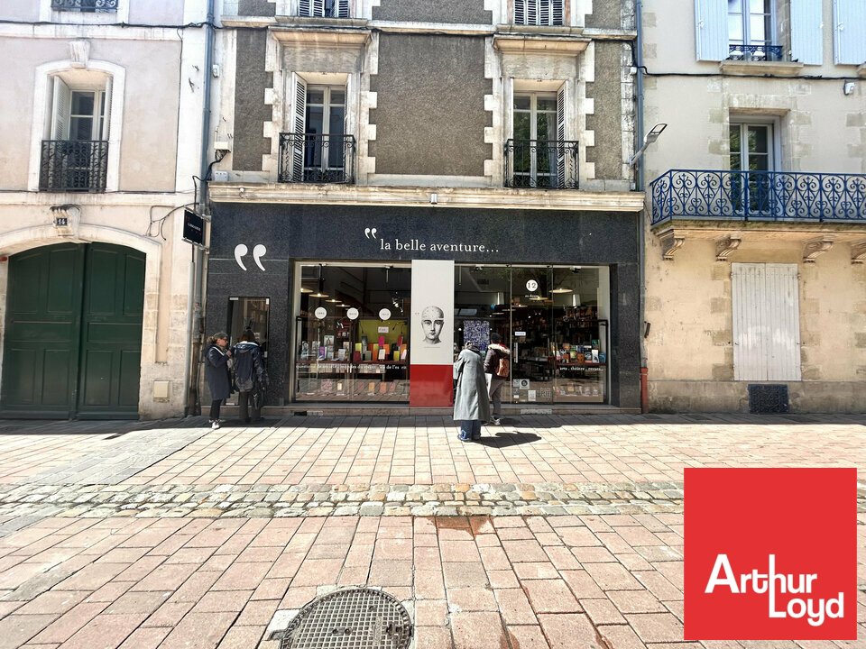 ARTHUR LOYD POITOU VENDEE VENTE-LOCAL COMMERCIAL-POITIERS-86