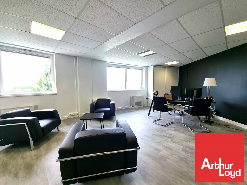 ARTHUR LOYD POITOU VENDEE LOCATION-BUREAUX-CHASSENEUIL_DU_POITOU-86