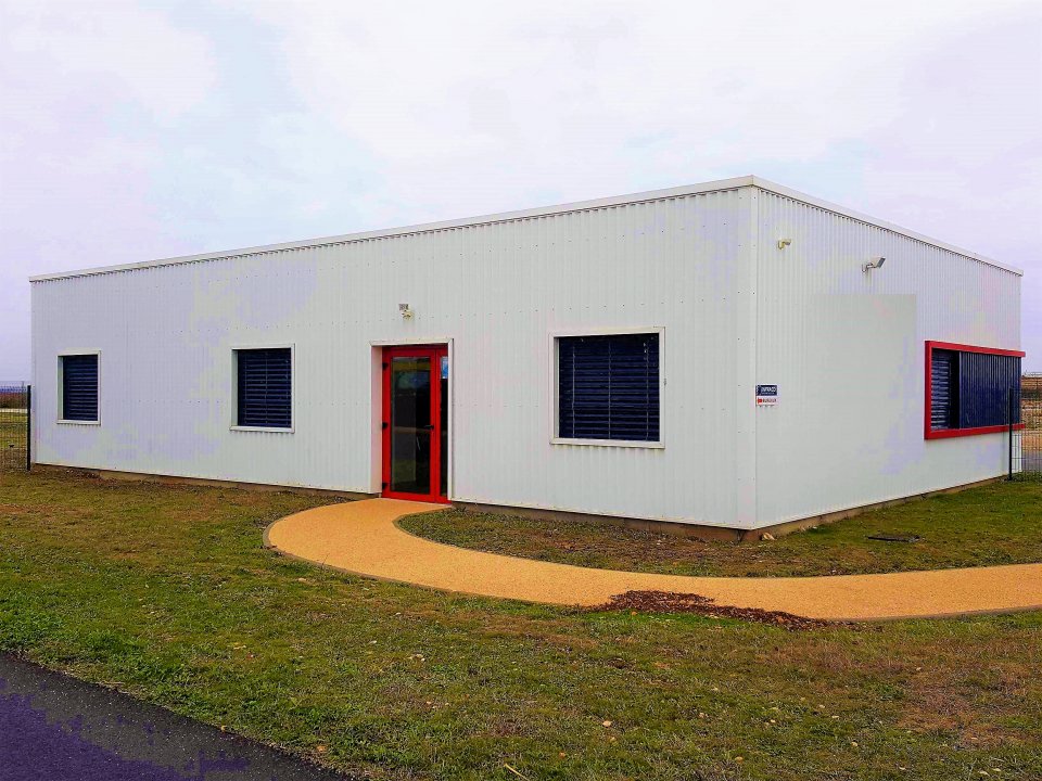 ARTHUR LOYD POITOU VENDEE LOCATION-LOCAL D'ACTIVITE-CISSE-86