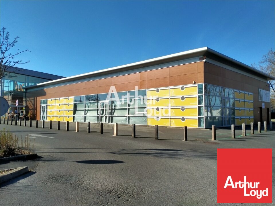ARTHUR LOYD POITOU VENDEE LOCATION-LOCAL COMMERCIAL-CHATELLERAULT-86