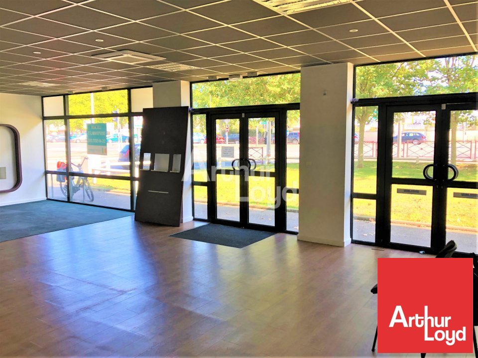 ARTHUR LOYD POITOU VENDEE LOCATION-LOCAL COMMERCIAL-POITIERS-86