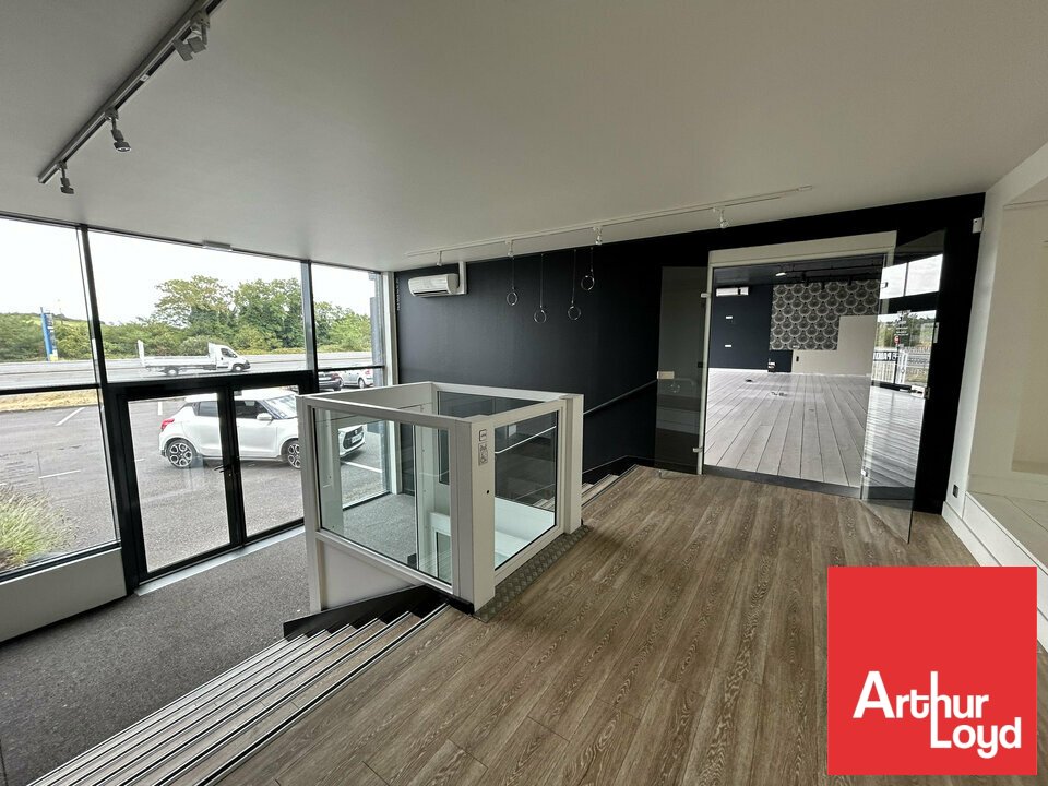 ARTHUR LOYD POITOU VENDEE LOCATION-LOCAL COMMERCIAL-MIGNE_AUXANCES-86