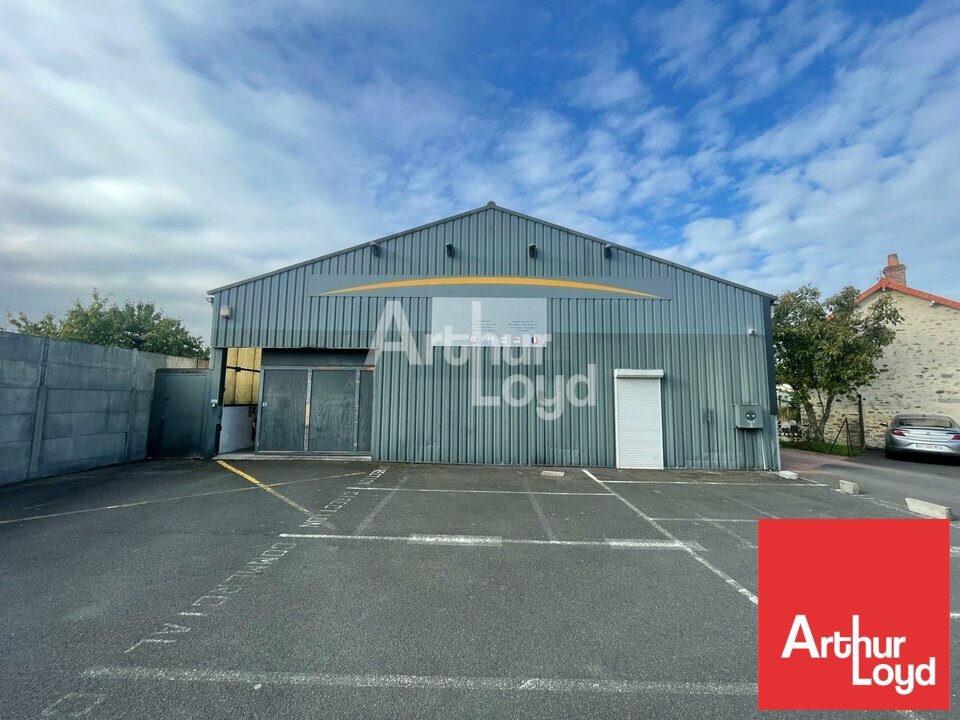 ARTHUR LOYD POITOU VENDEE LOCATION-LOCAL D'ACTIVITE-MONTAIGU-VENDEE-85