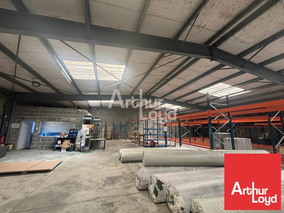 ARTHUR LOYD POITOU VENDEE LOCATION-LOCAL D'ACTIVITE-RIVES_DE_L'YON-85