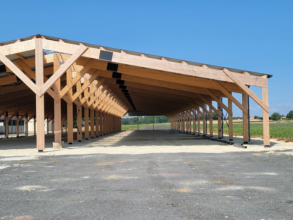 ARTHUR LOYD POITOU VENDEE LOCATION-BUREAUX-CERNAY-86