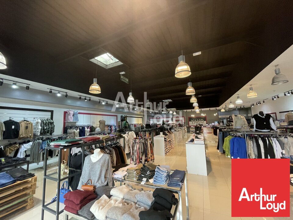 ARTHUR LOYD POITOU VENDEE LOCATION-LOCAL COMMERCIAL-CHATELLERAULT-86
