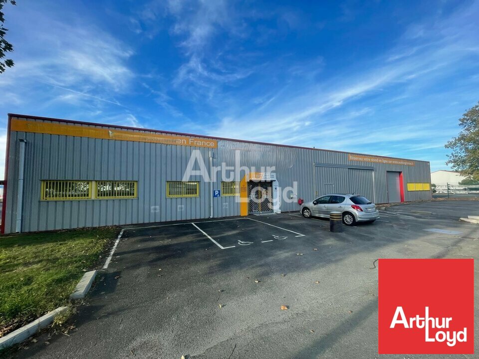 ARTHUR LOYD POITOU VENDEE LOCATION-LOCAL COMMERCIAL-LUCON-85