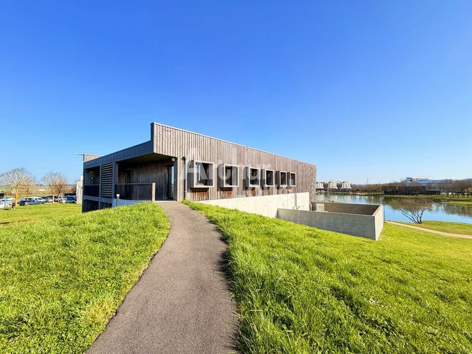 ARTHUR LOYD POITOU VENDEE LOCATION-BUREAUX-CHASSENEUIL_DU_POITOU-86