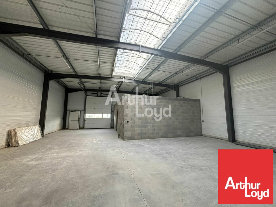 ARTHUR LOYD POITOU VENDEE LOCATION-LOCAL D'ACTIVITE-AUBIGNY-LES_CLOUZEAUX-85