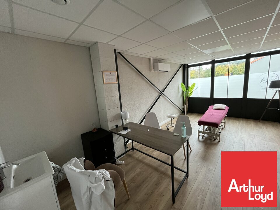 ARTHUR LOYD POITOU VENDEE VENTE-BUREAUX-SAINT_BENOIT-86