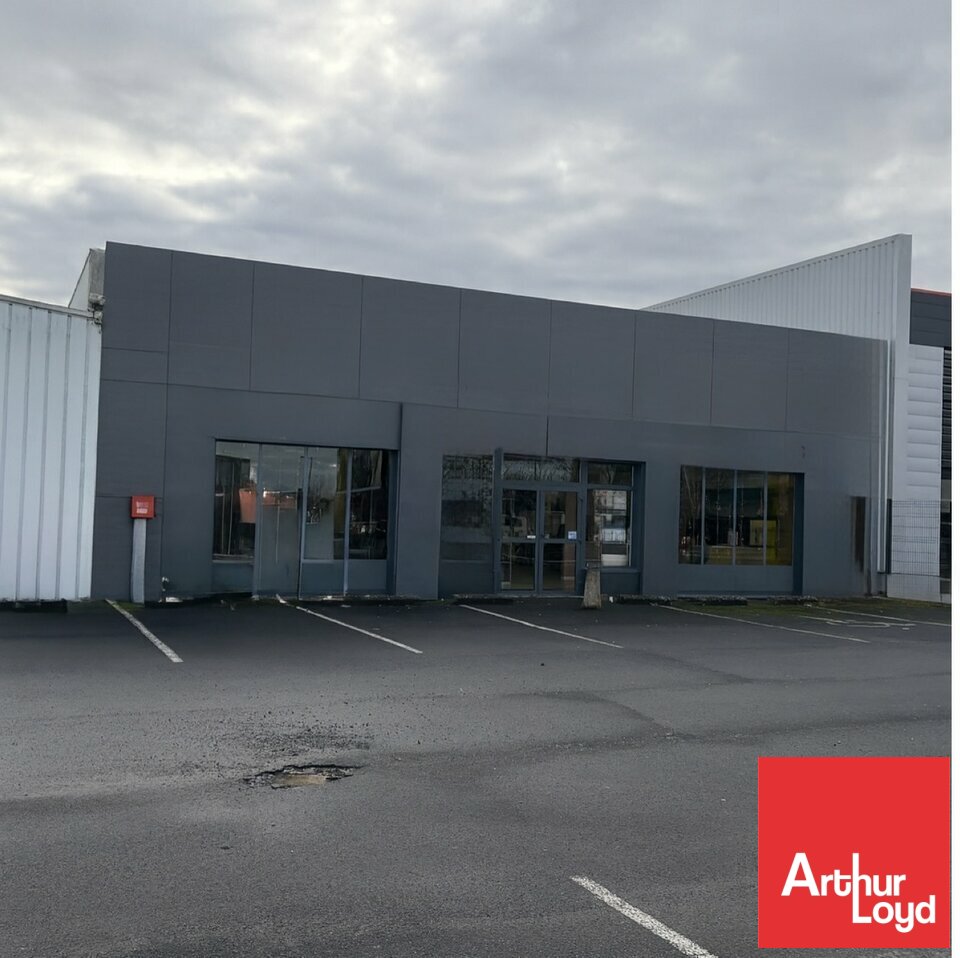 ARTHUR LOYD POITOU VENDEE VENTE-LOCAL COMMERCIAL-CHAURAY-79