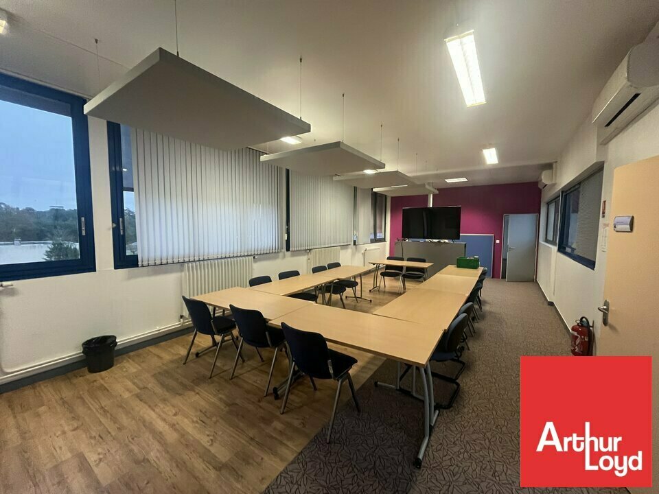 ARTHUR LOYD POITOU VENDEE LOCATION-BUREAUX-POITIERS-86