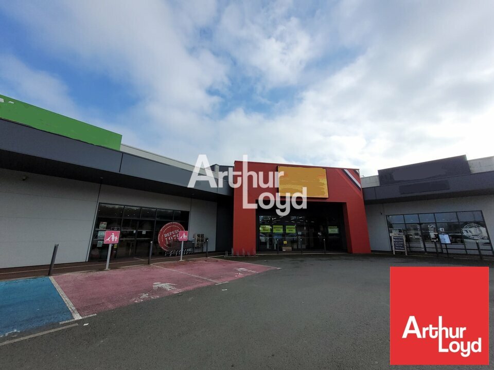 ARTHUR LOYD POITOU VENDEE LOCATION-LOCAL COMMERCIAL-CHANTONNAY-85