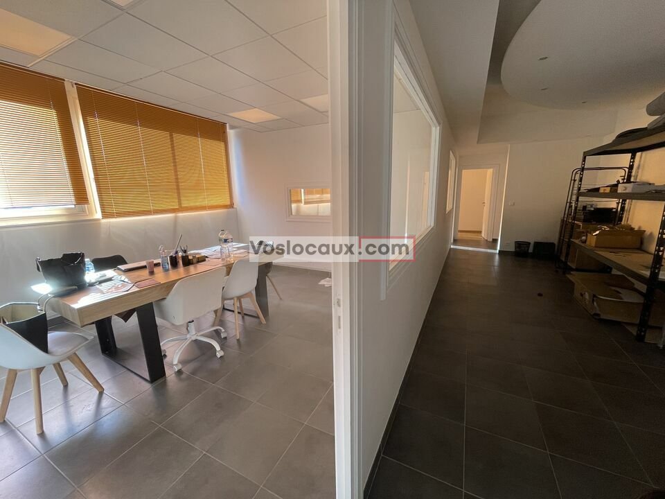 VOSLOCAUX.COM LOCATION-BUREAUX-ANTIBES-06