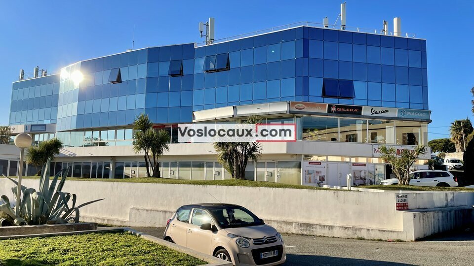 VOSLOCAUX.COM LOCATION-BUREAUX-SAINT_LAURENT_DU_VAR-06