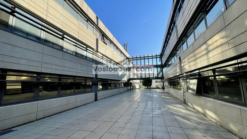 VOSLOCAUX.COM LOCATION-BUREAUX-VILLENEUVE_LOUBET-06