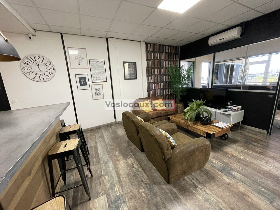 VOSLOCAUX.COM LOCATION-BUREAUX-VILLENEUVE_LOUBET-06
