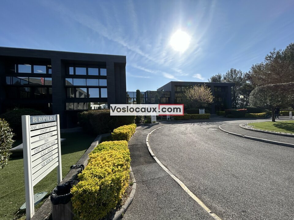 VOSLOCAUX.COM LOCATION-BUREAUX-SOPHIA_ANTIPOLIS-06