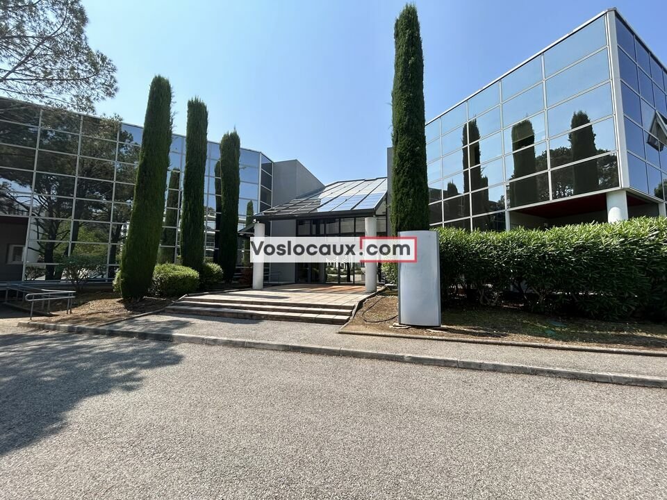 VOSLOCAUX.COM LOCATION-BUREAUX-SOPHIA_ANTIPOLIS-06